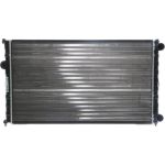CR 395 000S MAHLE Motorkühler / Wasserkühler CR 395 000S, Schaltgetriebe, mit Klimaanlage, Netz 628 x 378 x 34 mm – u. a. für VW Polo III Classic (6V2), VW Variant (6V5), Seat Cordoba (6K1, 6K2) – OE Nummer 1H0 121 253 AK - l CR 395 000S MAHLE Motorkühler / Wasserkühler CR 395 000S, Schaltgetriebe, mit Klimaanlage, Netz 628 x 378 x 34 mm – u. a. für VW Polo III Classic (6V2), VW Variant (6V5), Seat Cordoba (6K1, 6K2) – OE Nummer 1H0 121 253 AK - l