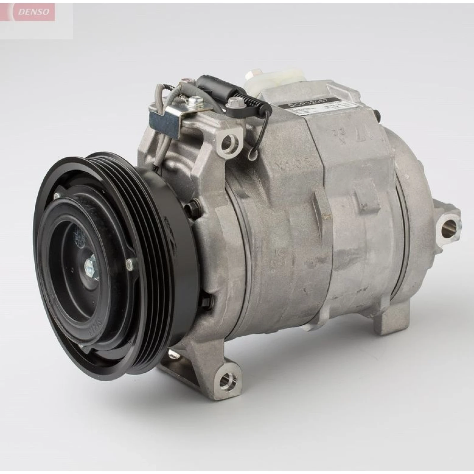DENSO Kompressor DCP32067