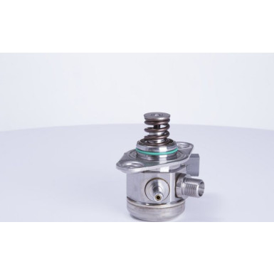 Hochdruckpumpe | MERCEDES C,E-Klasse,SLK,GLK 08 | 0 261 520 215