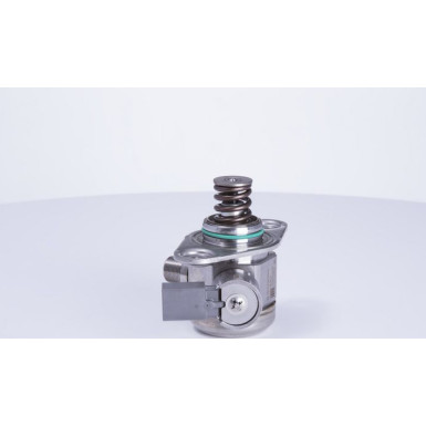 Hochdruckpumpe | MERCEDES C,E-Klasse,SLK,GLK 08 | 0 261 520 215