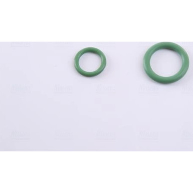 Kondensator PKW TOYOTA Hilux 05 FIRST FIT 940082