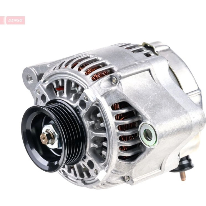 Denso Lichtmaschine DAN955