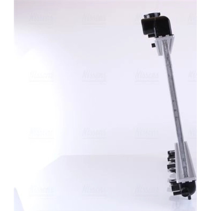 Nissens Wasserkühler PKW 67704A Nissens Wasserkühler PKW 67704A