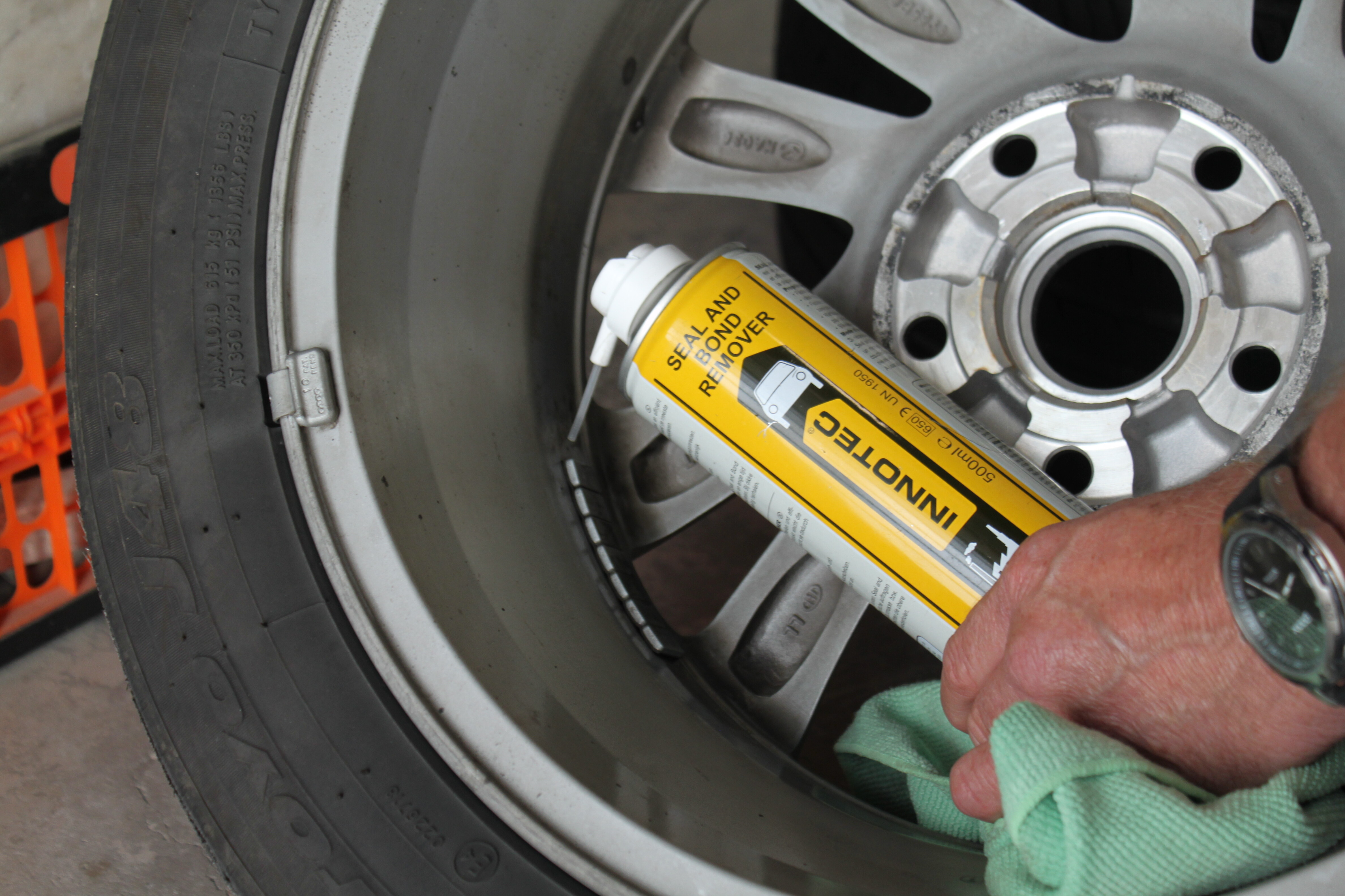 Innotec Seal and Bond Remover Klebstoff- & Dichtmassenentferner 500ml 1270